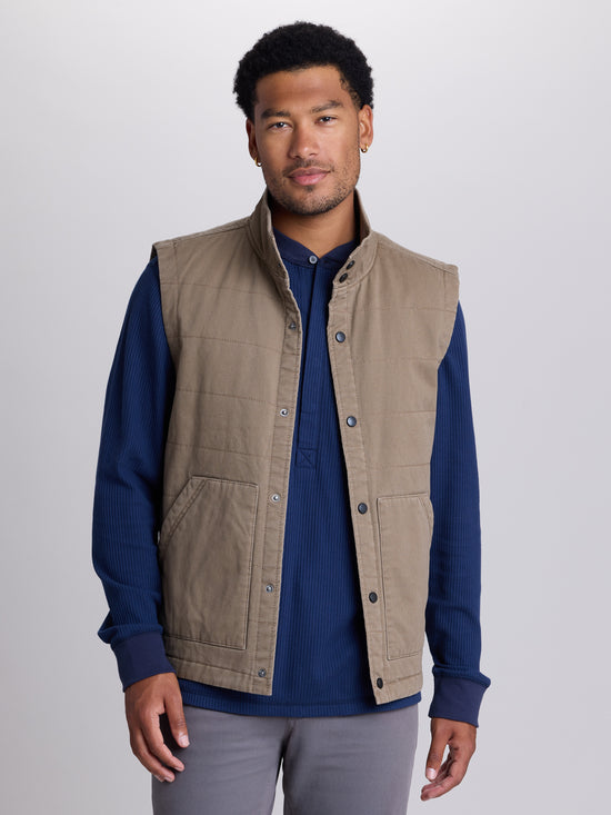 View Wade Quilted Vintage Twill Vest S Dugout