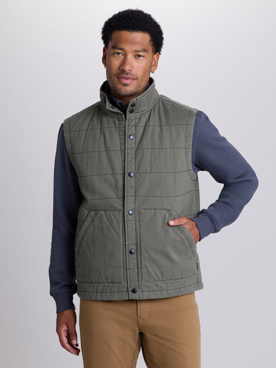 View Wade Quilted Vintage Twill Vest S Cargo Green
